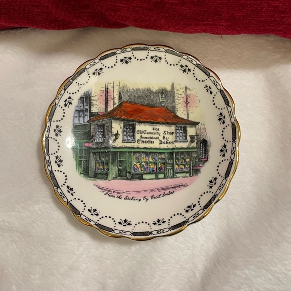 Rosina Bone China Teacup and Saucer - Picture 3 of 5